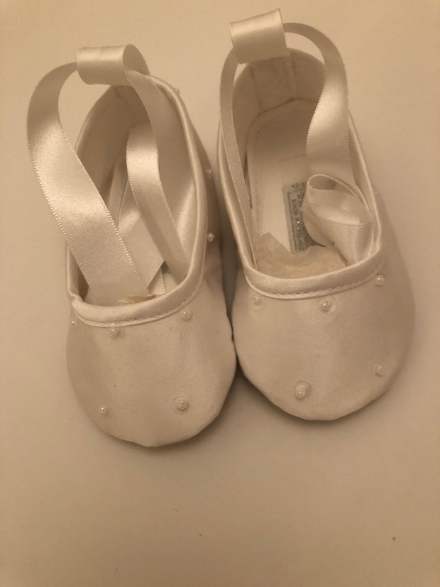 Sarah Louise White Christening Shoes 004400
